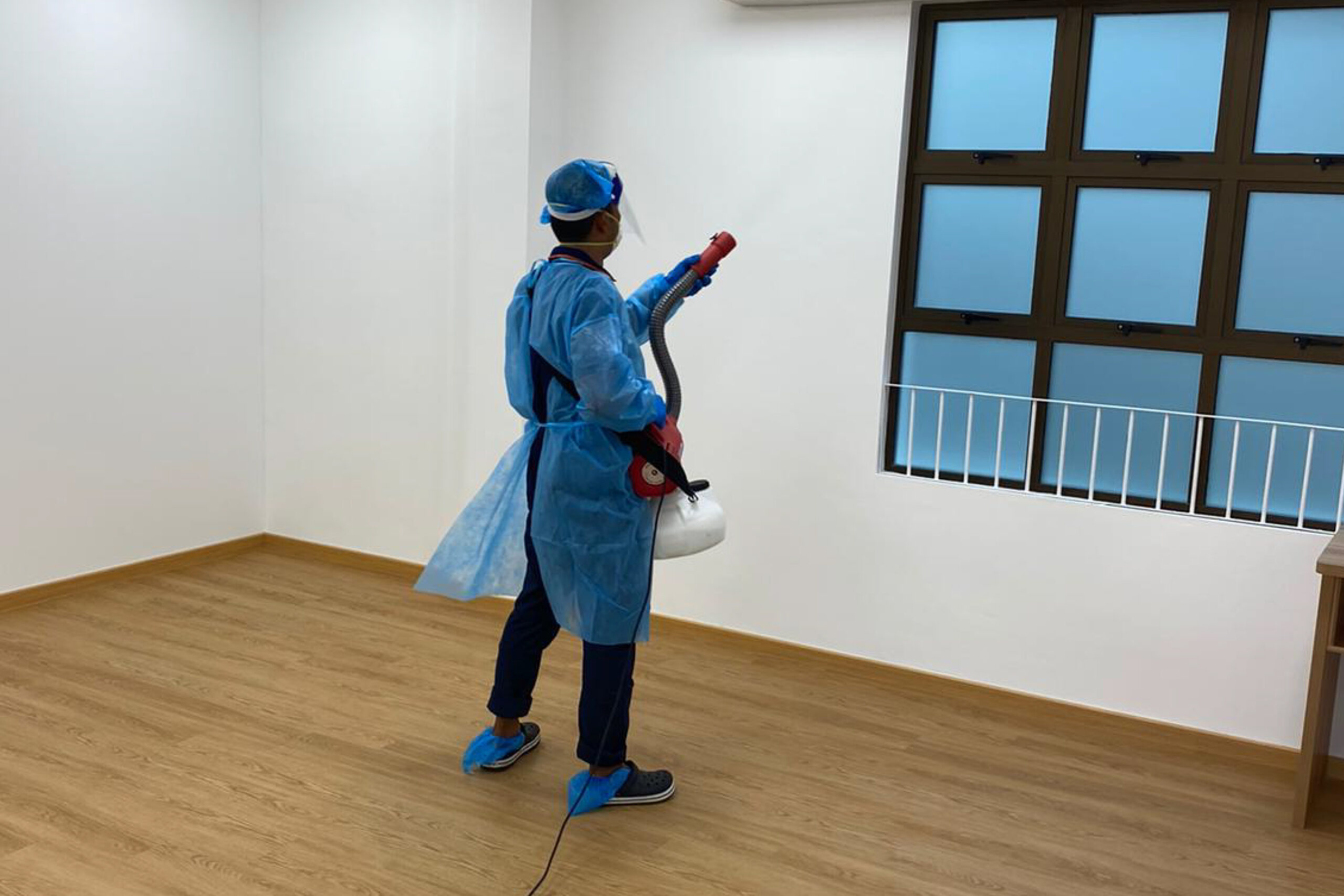 Spraying Solutions scaled