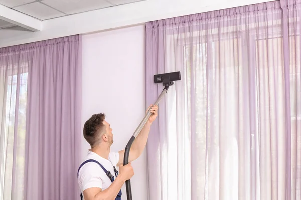 How Curtain Steam Cleaning Works at Total Cleanz