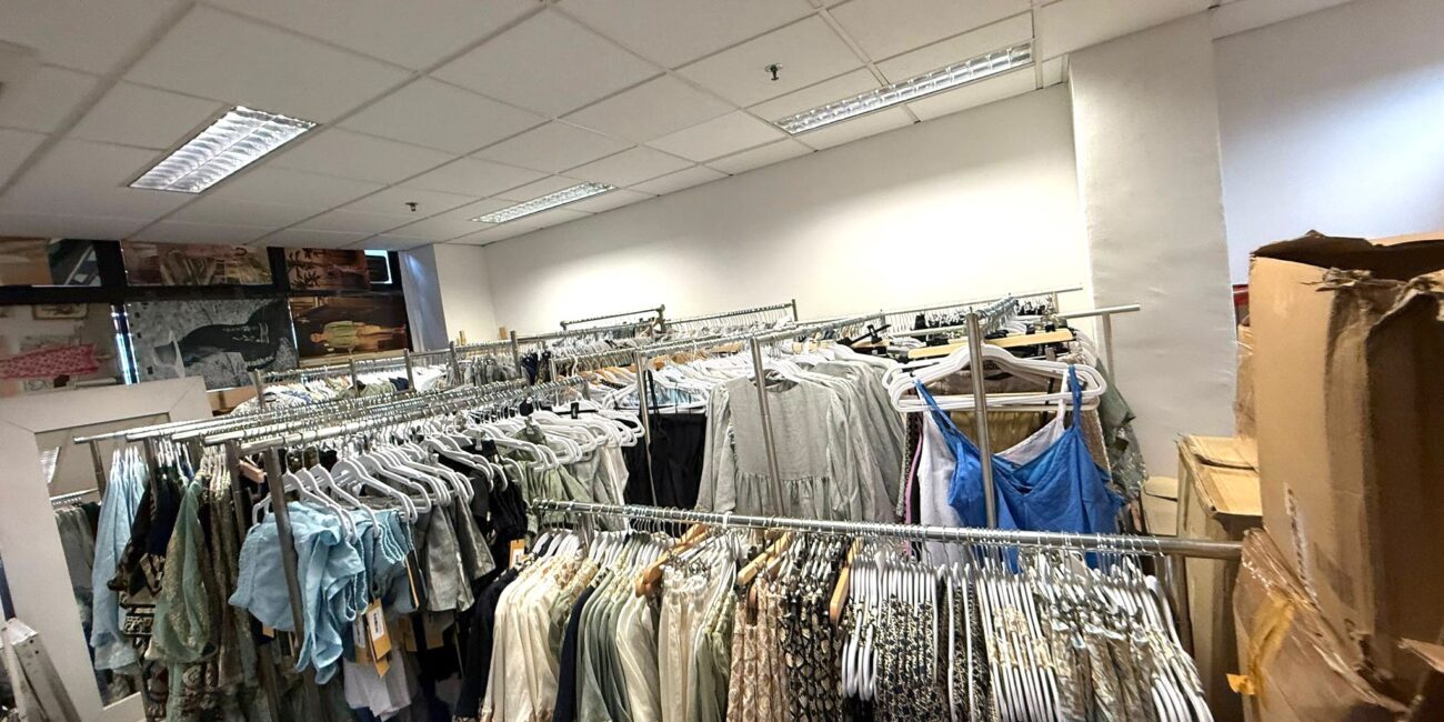 ecommerce building decluttering