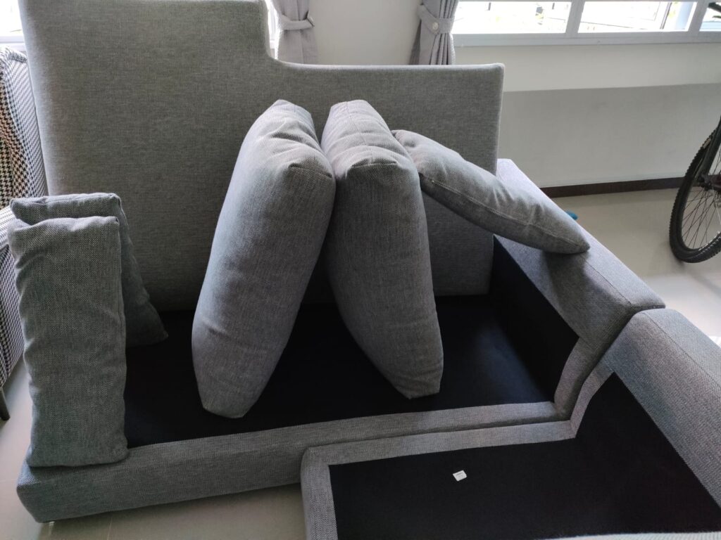 pillows in sofa