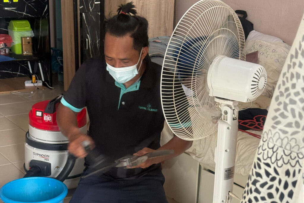 total-cleanz-charity-clean-april-25-7