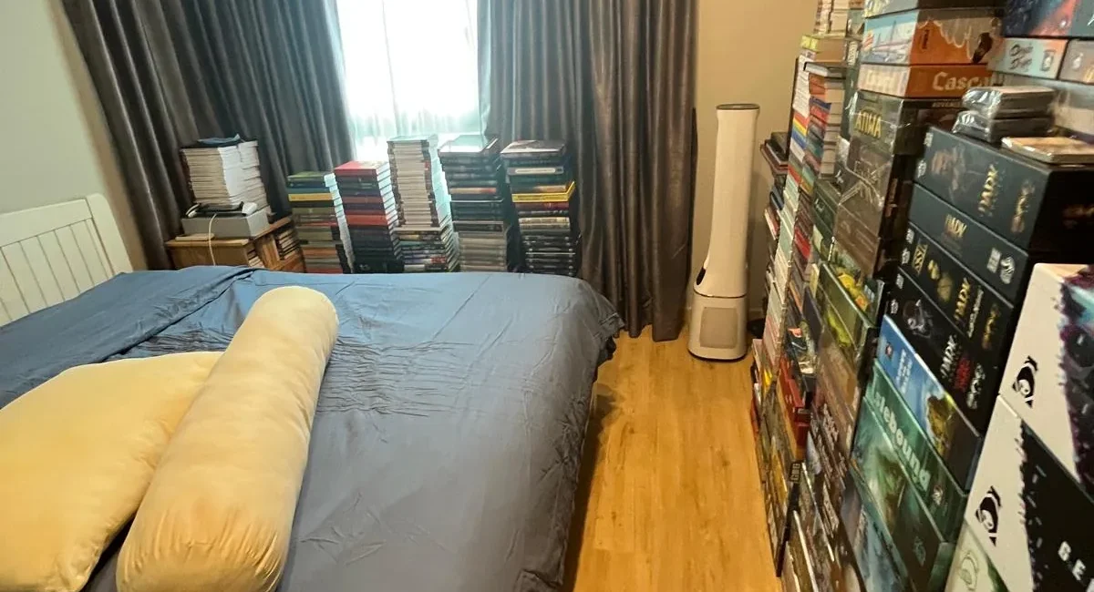 total cleanz decluttering fernvale road bedroom before 1