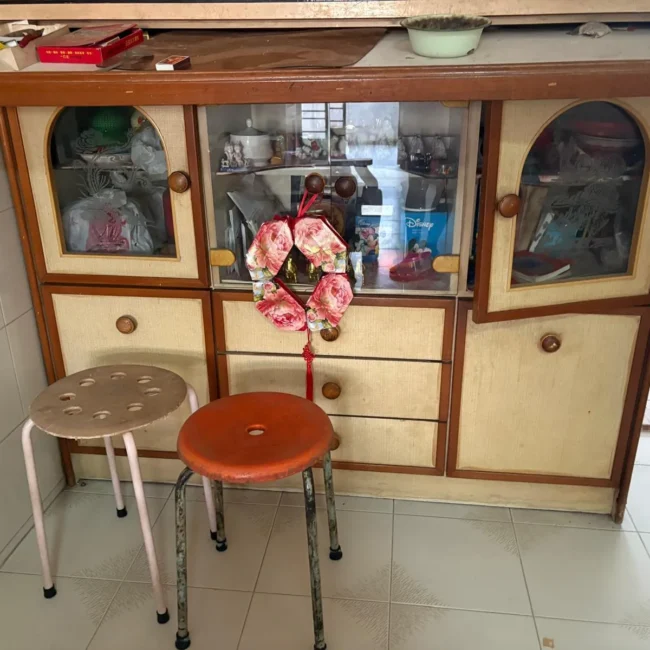 total cleanz decluttering serangoon central display cabinet 1