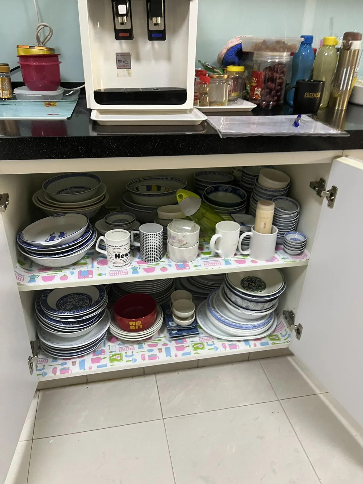 total cleanz decluttering springleaf rise cabinet dishware 3