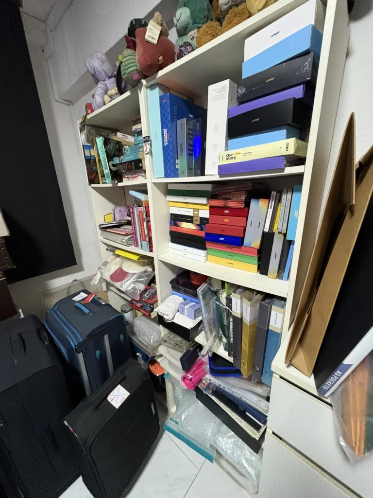 total cleanz decluttering yishun bookshelf case 1